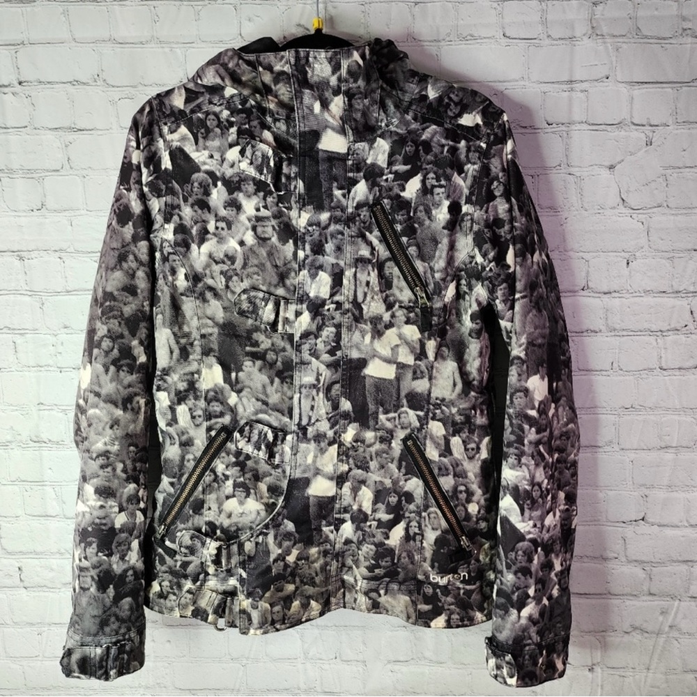 Vintage Burton Insulated Ski/snowboard Jacket With Black And White Crowd Design